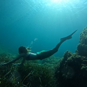 sirène mermaid nage en sirène école internationale d'apnée jean-luc casares école des sirènes